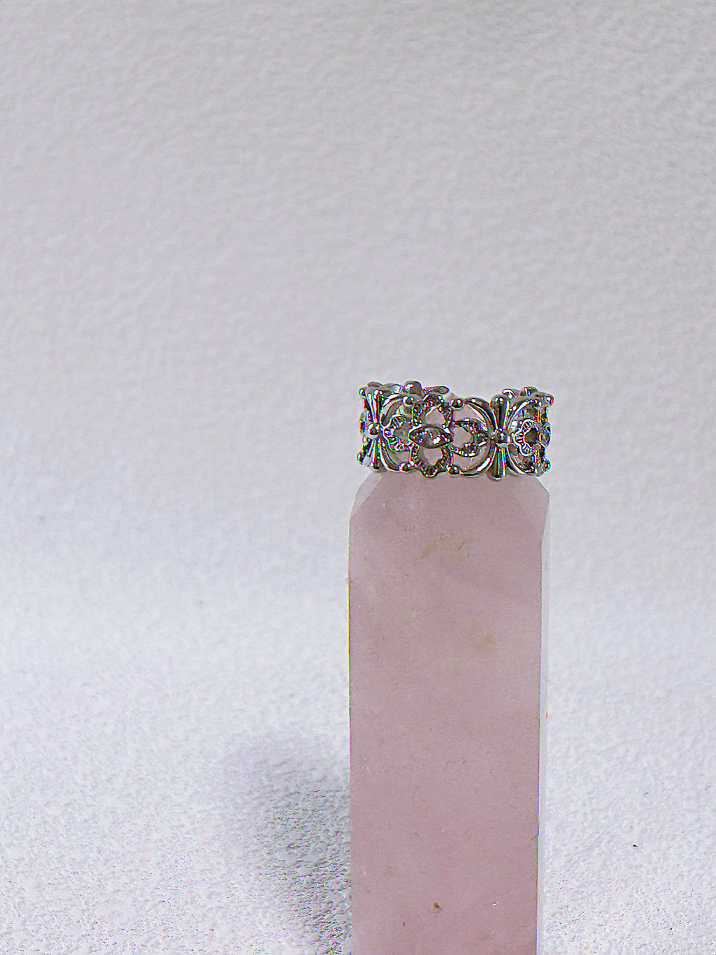 Lillian – Vintage Filigree Lace Ring with Micro-diamond Settings