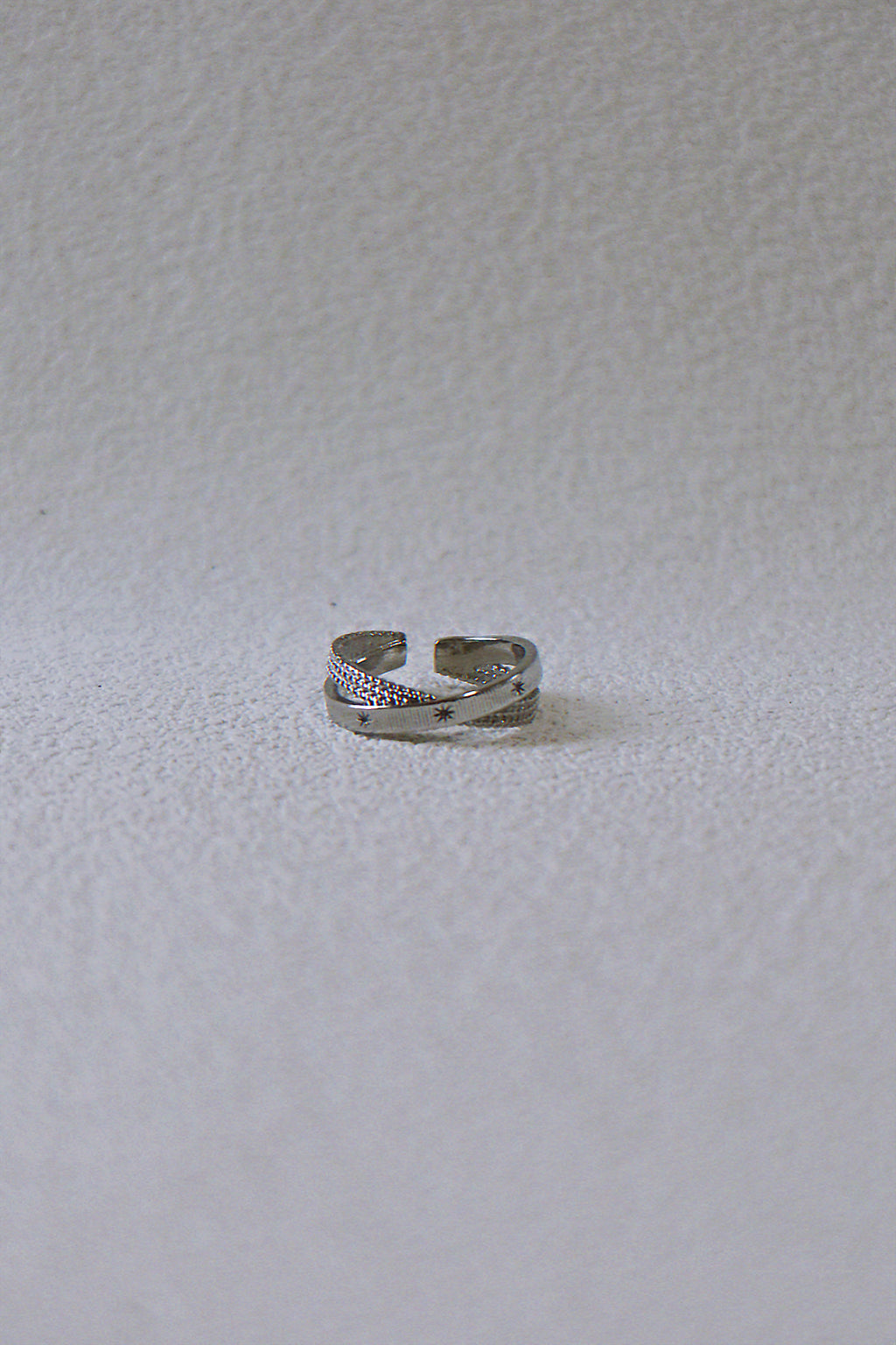 Scales – Star-etched Crossover Ring in Rust Patina