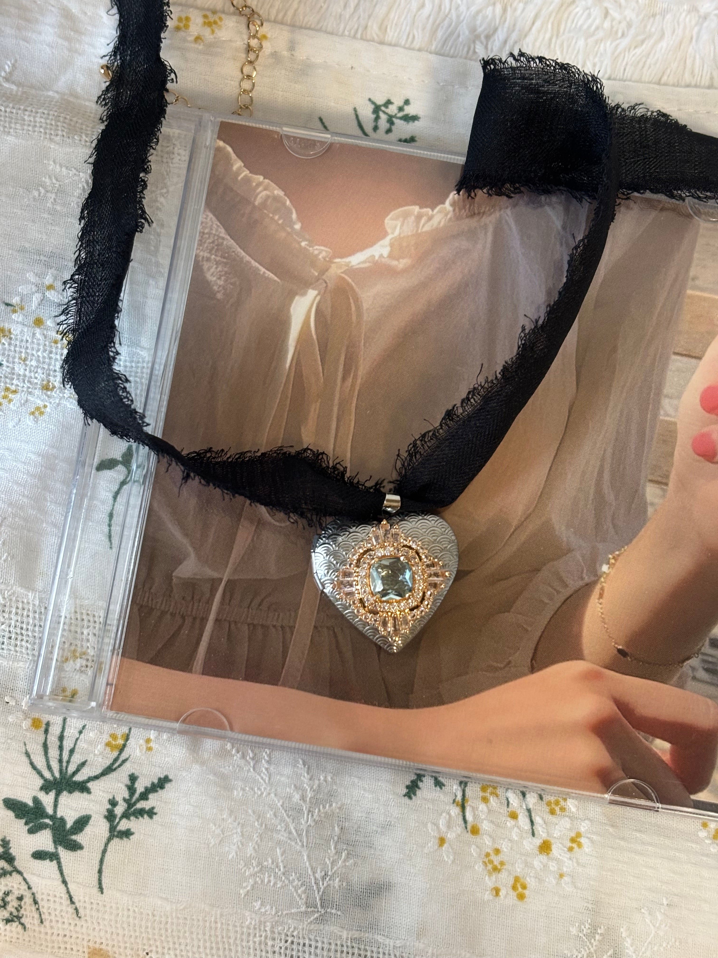 The Abyssal Heart. Vintage Sea-Green Stone Heart Locket Ribbon Necklace