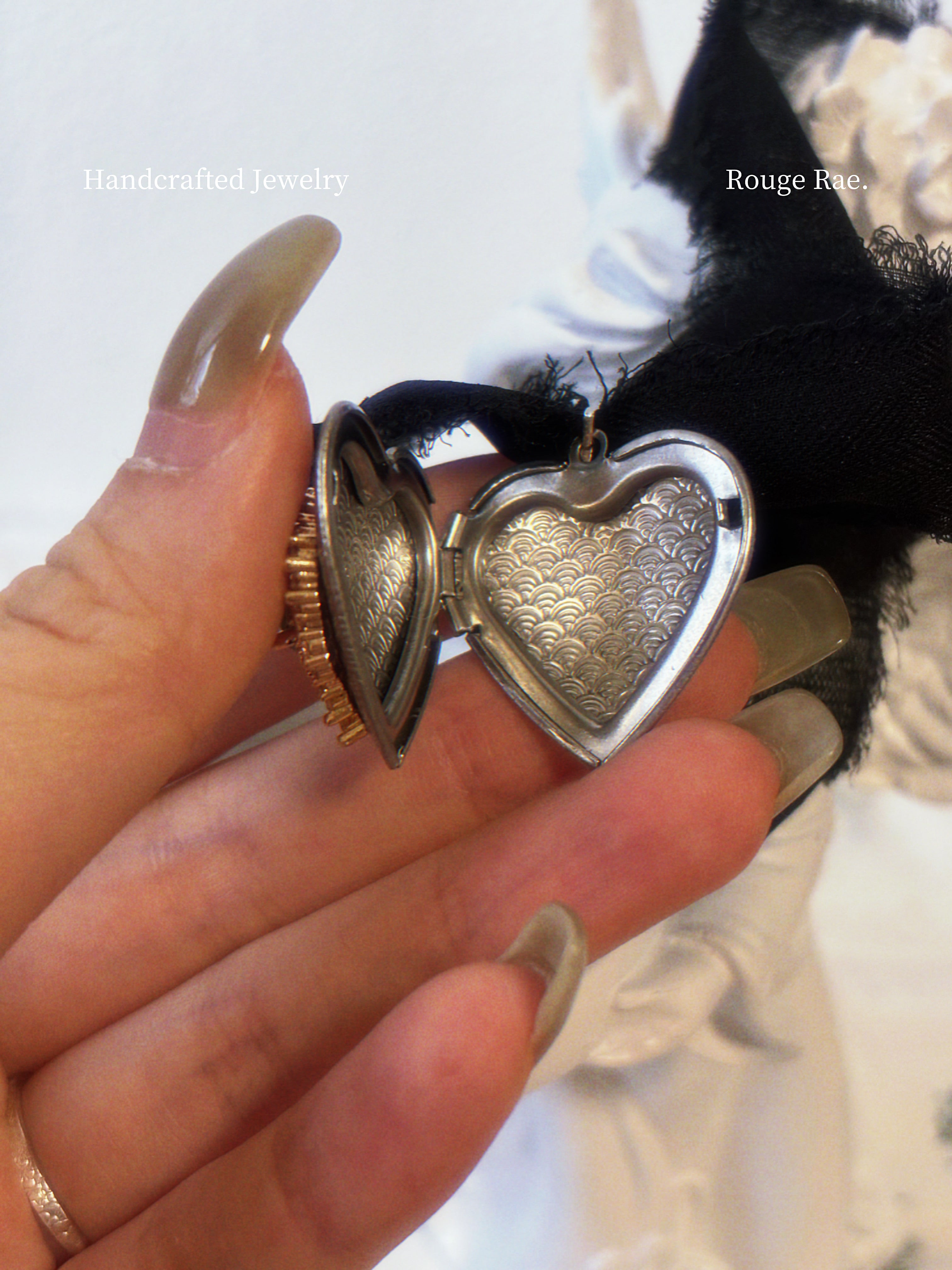 The Abyssal Heart. Vintage Sea-Green Stone Heart Locket Ribbon Necklace