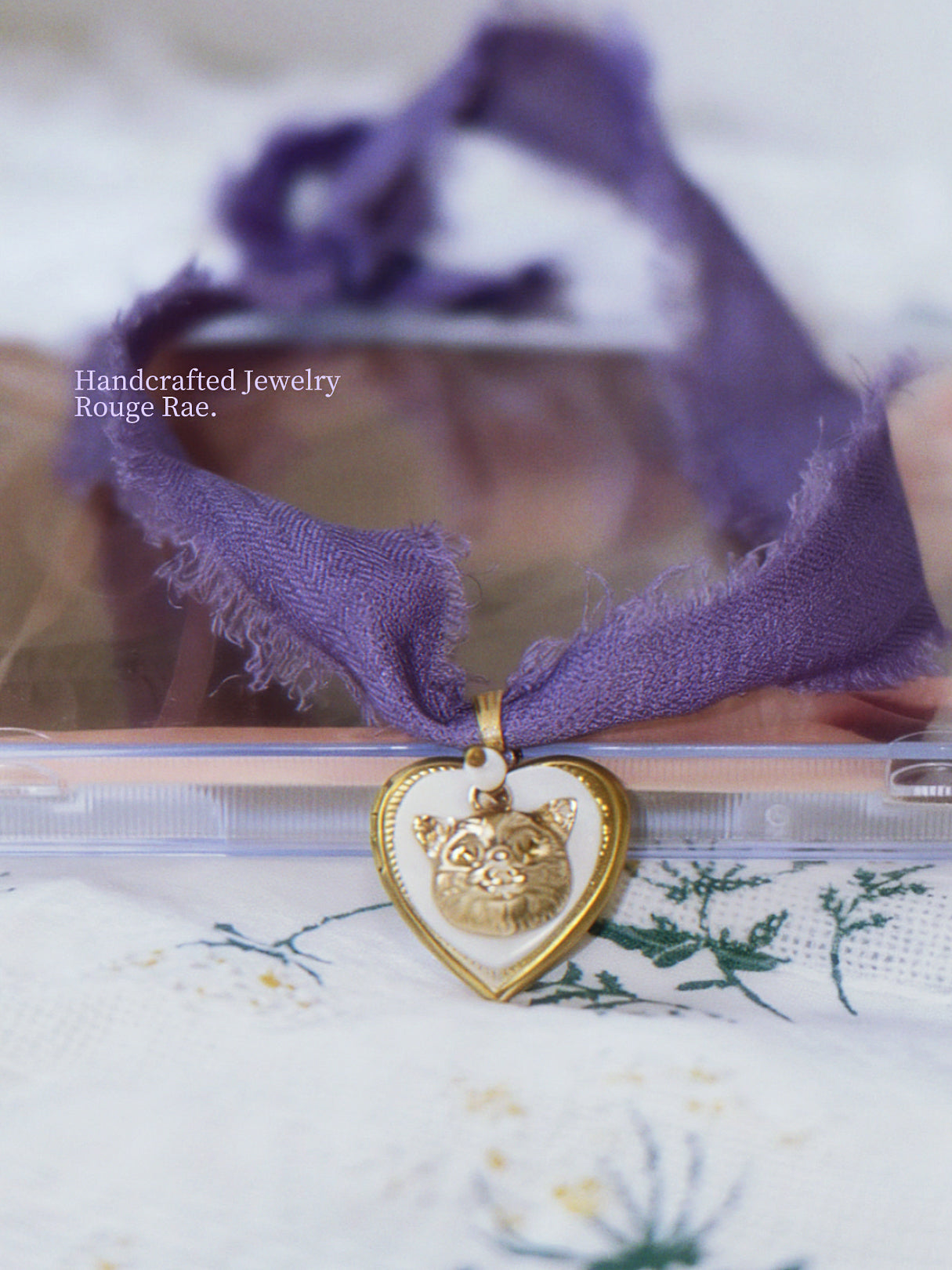 The Witch’s Familiar. Moving Cat Motif Mother-of-Pearl Locket Necklace