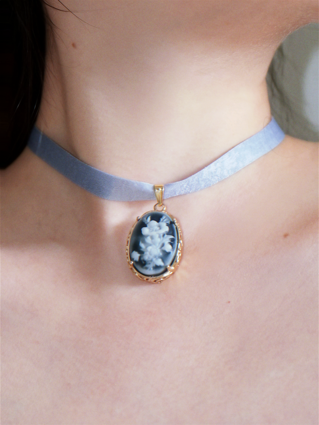 The Deep Nocturne. Vintage Carved Resin Rose Cameo Ribbon Choker-Necklace
