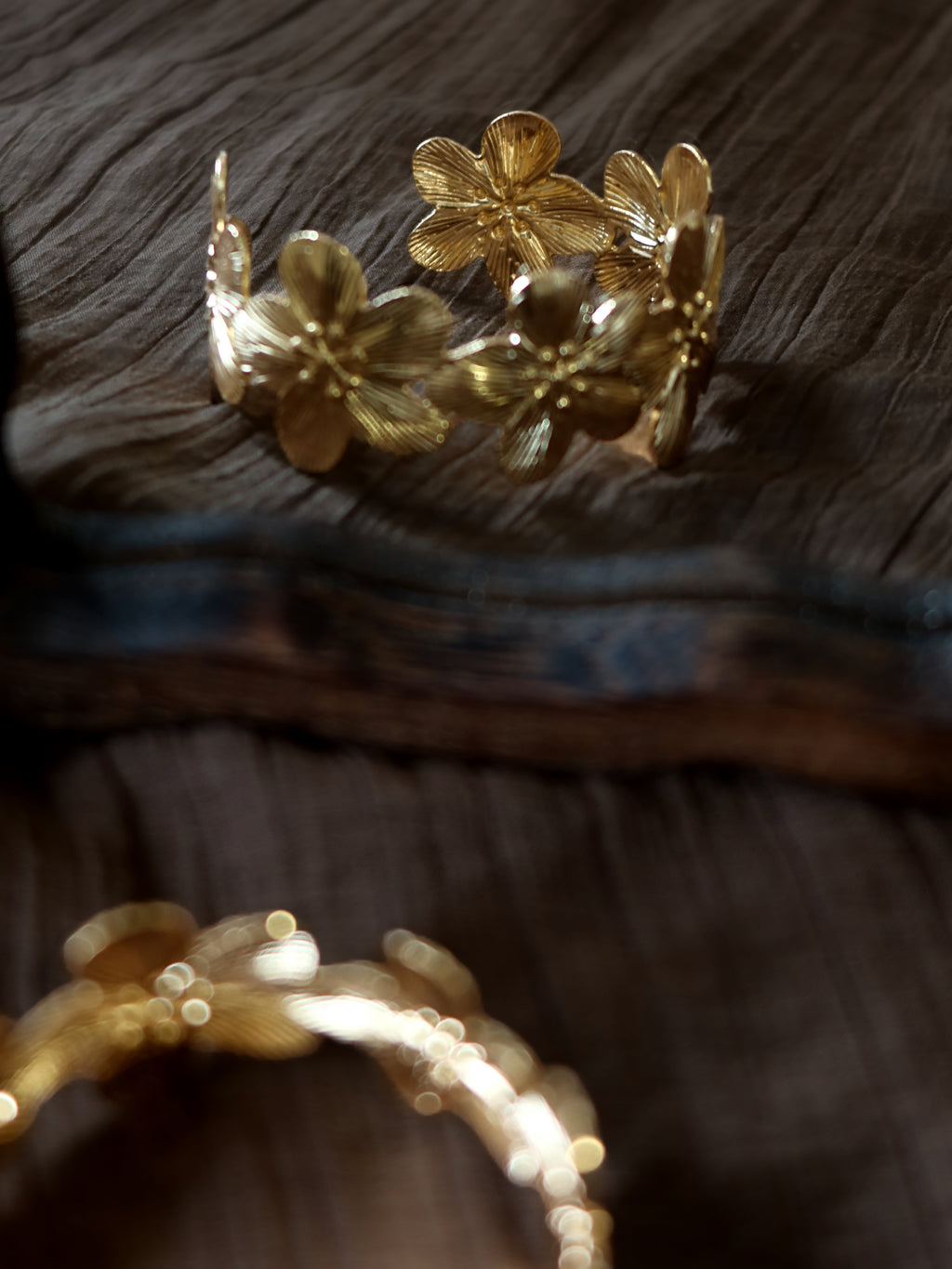 The Gilded Flora – Sculptural Relief Cuff