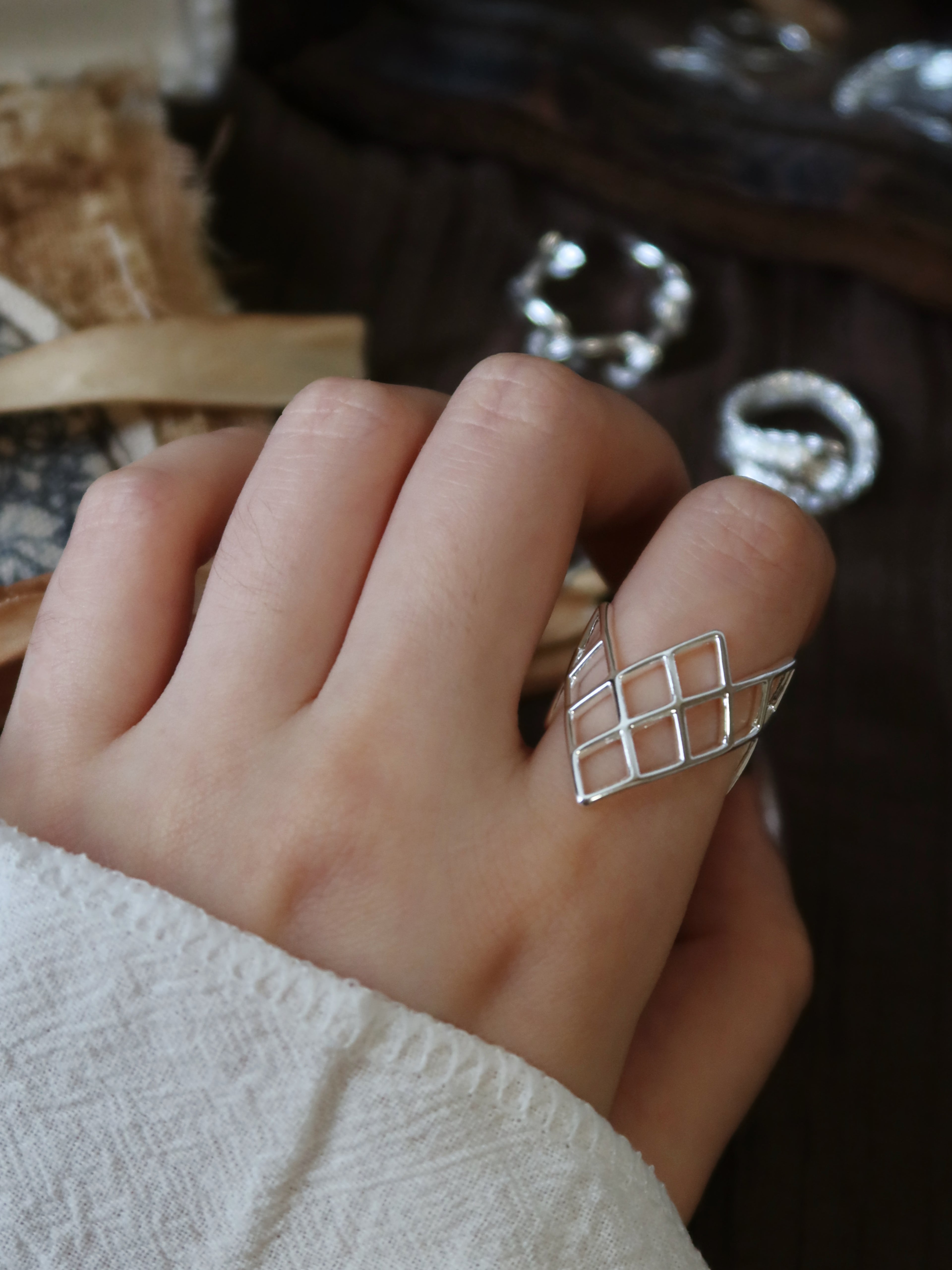 The Guardian Grille – Diamond-Shape Hollow Sculptural Band