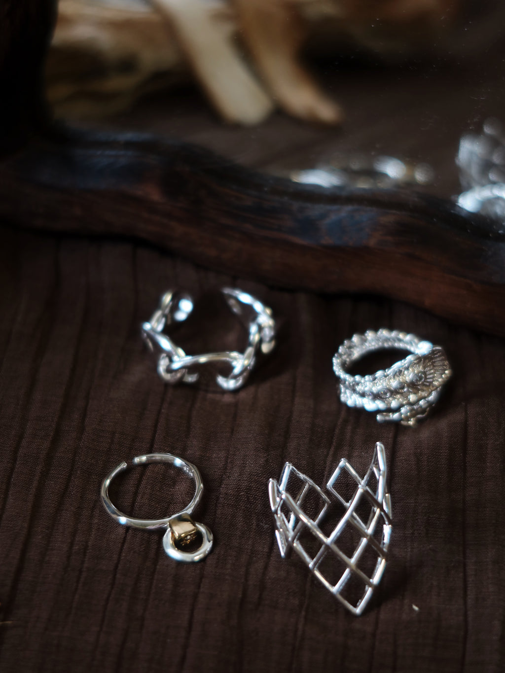 The Guardian Grille – Diamond-Shape Hollow Sculptural Band