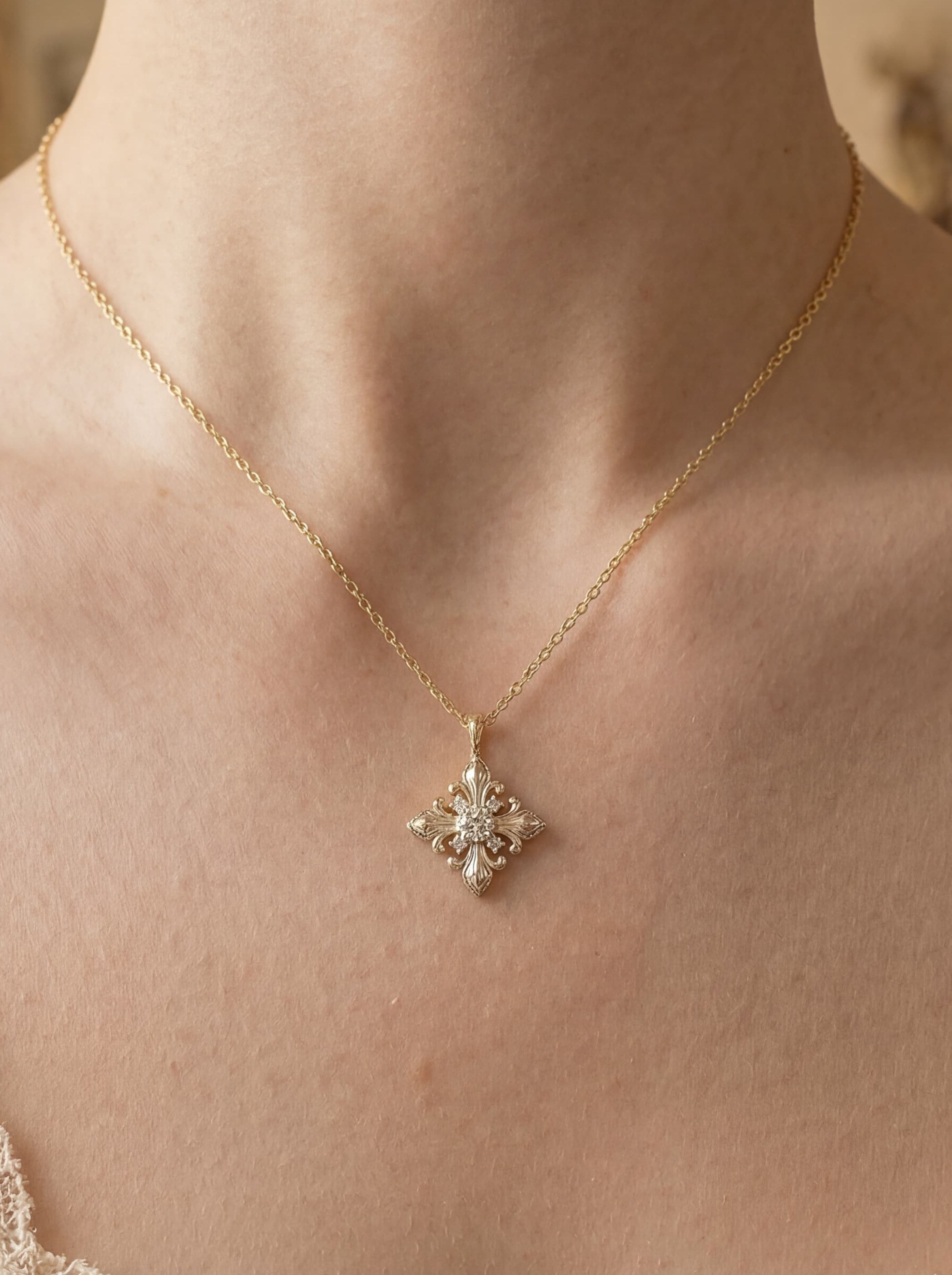 The Golden Iris – Radiant Pendant Necklace in 18K Gold Plated Eco Brass
