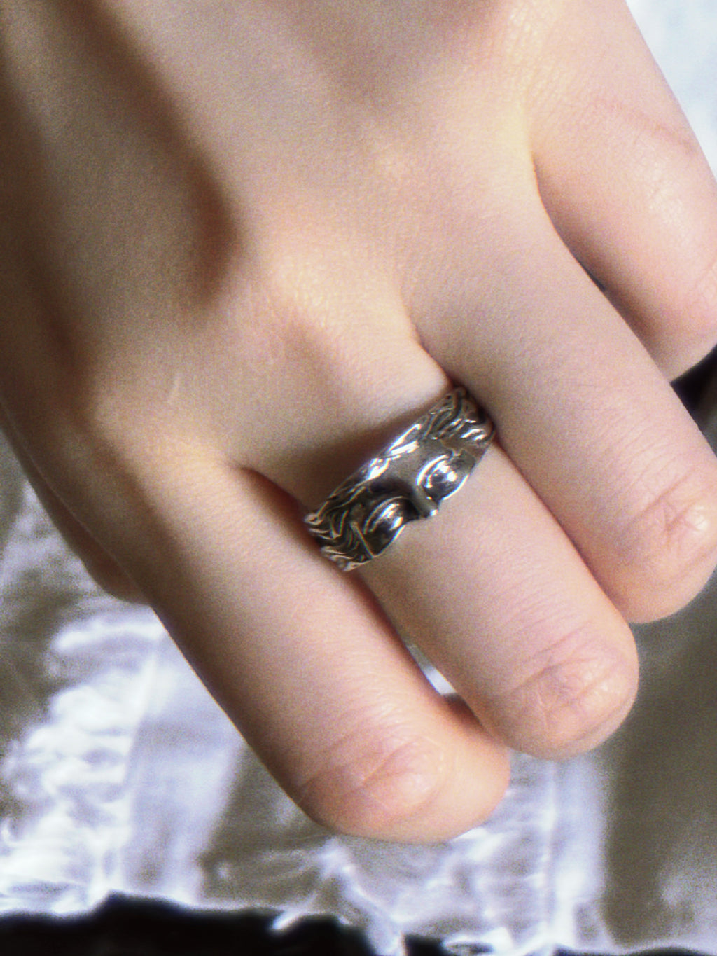 The Gaze Ring — Sculptural Face Wide Band Ring