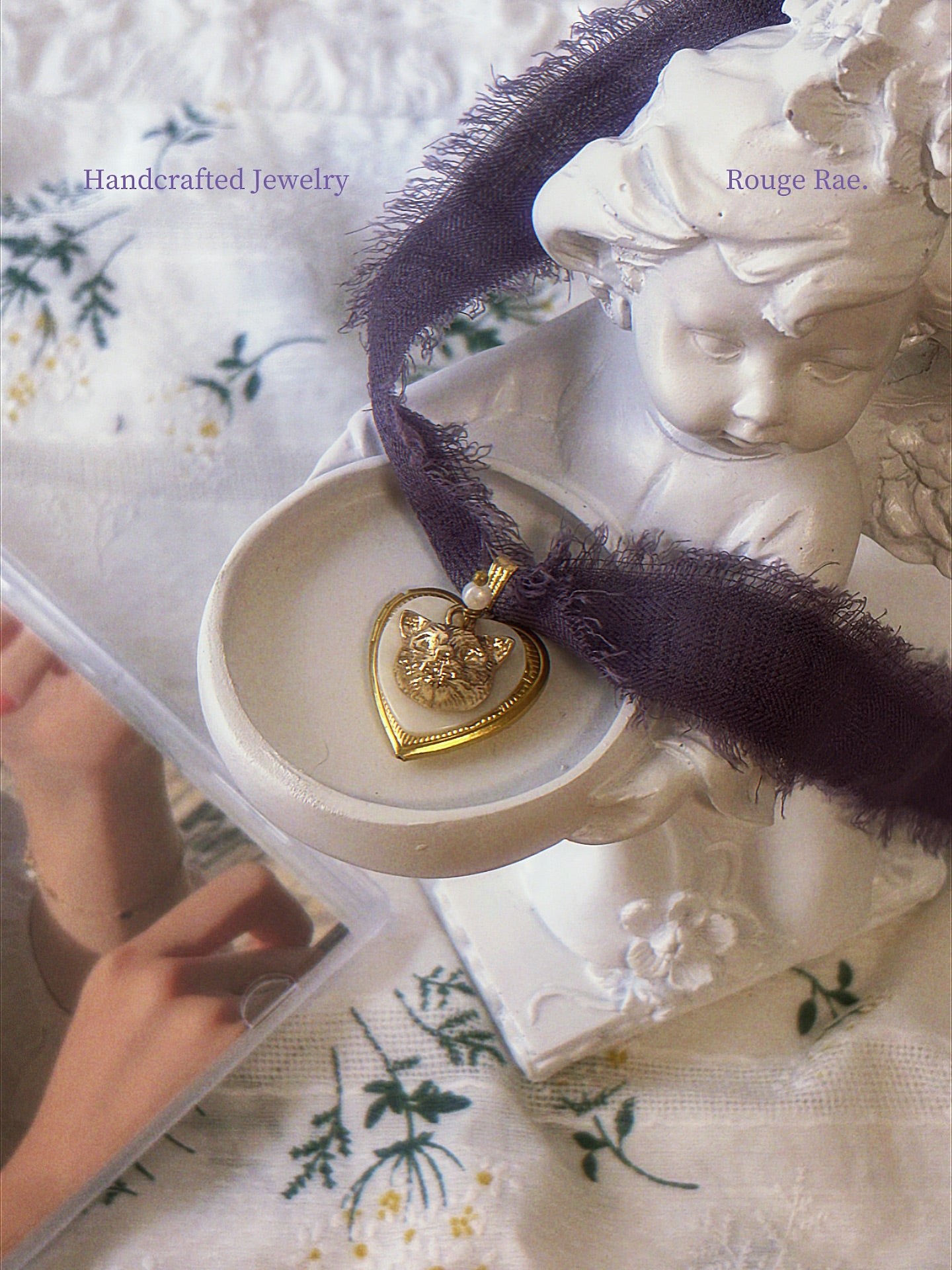 The Witch’s Familiar. Moving Cat Motif Mother-of-Pearl Locket Necklace
