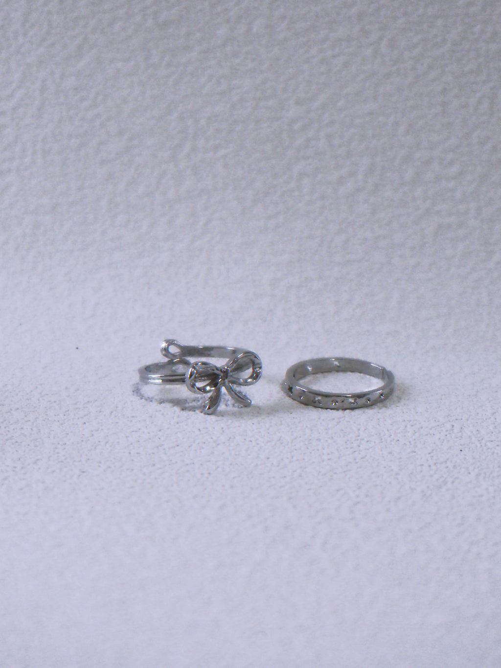 Renew – Bow & Butterfly Band Ring Set